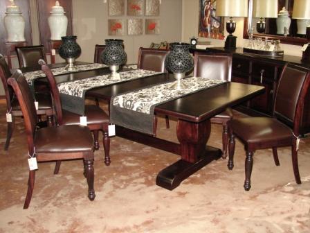 CATALAN-TABLE-VALENTINO-DINING-CHAIRS_1566914105