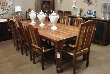 COUNTRY TABLE & JEAN THOMAS DINING CHAIRS