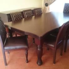 VALENTINO TABLE (Stadler Top) & VALENTINO DINING CHAIRS (Diamond Buttoned)