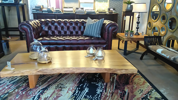 COFFEE-TABLE-LIVE-EDGE-SLAB-Matumi