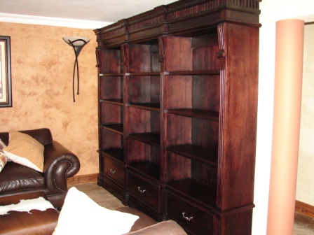 BOOKCASE-GREUNEN