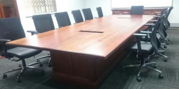 Conference & Boardroom Tables