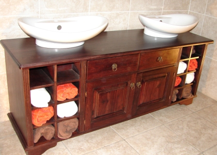 Bathroom-Cabinet-Lina
