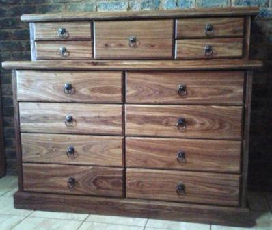 Jorda-8-5-Drawer-COD-Kiaat-
