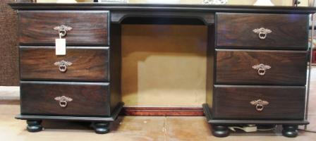 LAMPUNG-DRESSING-TABLE-2