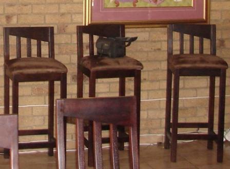 BAR-CHAIR-FERGUS
