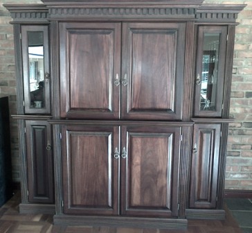 LIQUOR-CABINET-LOOTS
