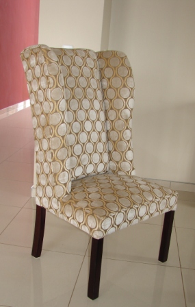 WINGBACK-DINING-CHAIR
