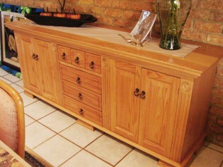 LOOTS-BUFFET-Oak