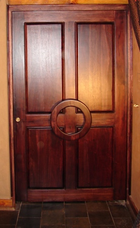 LP8-SOLID-DOOR