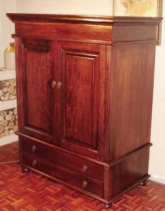 BOOKCASE-LA-PALMA