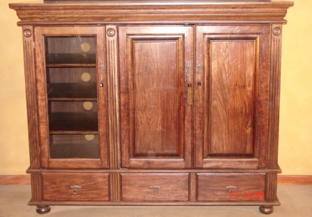 BOOKCASE-MARTIENS