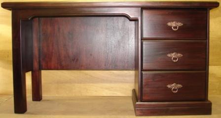 ALICIA-DESK