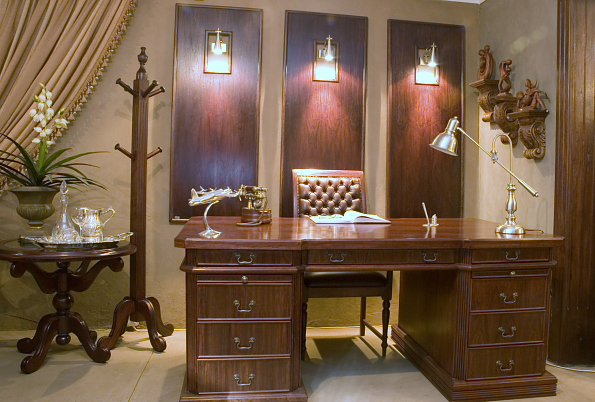 EXECUTIVE-PARTNERS-DESK-(1)